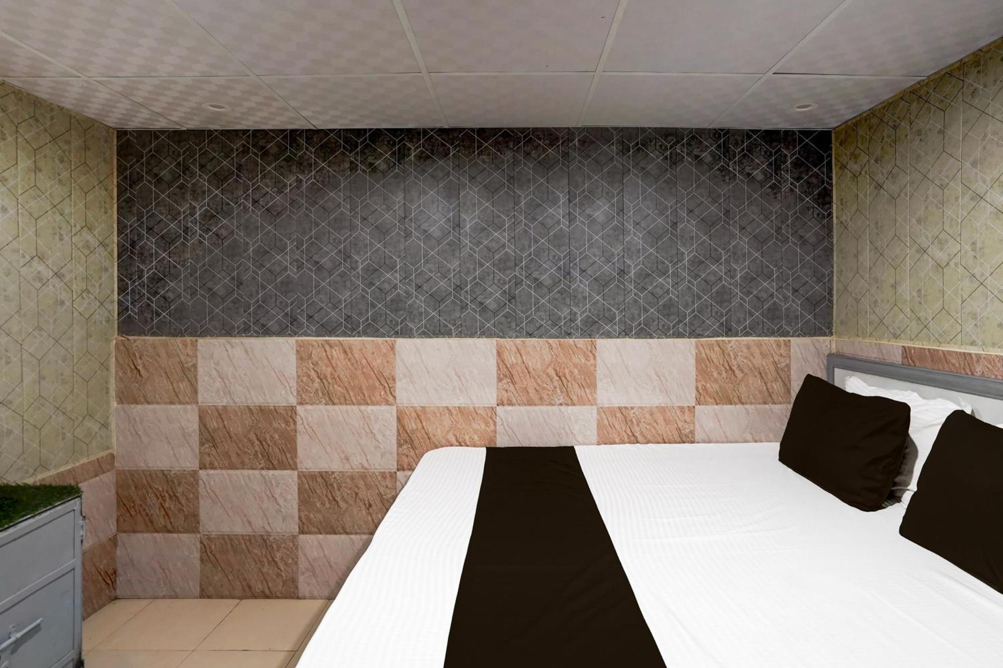 Hotel O Anant Ghaziabad Exterior photo